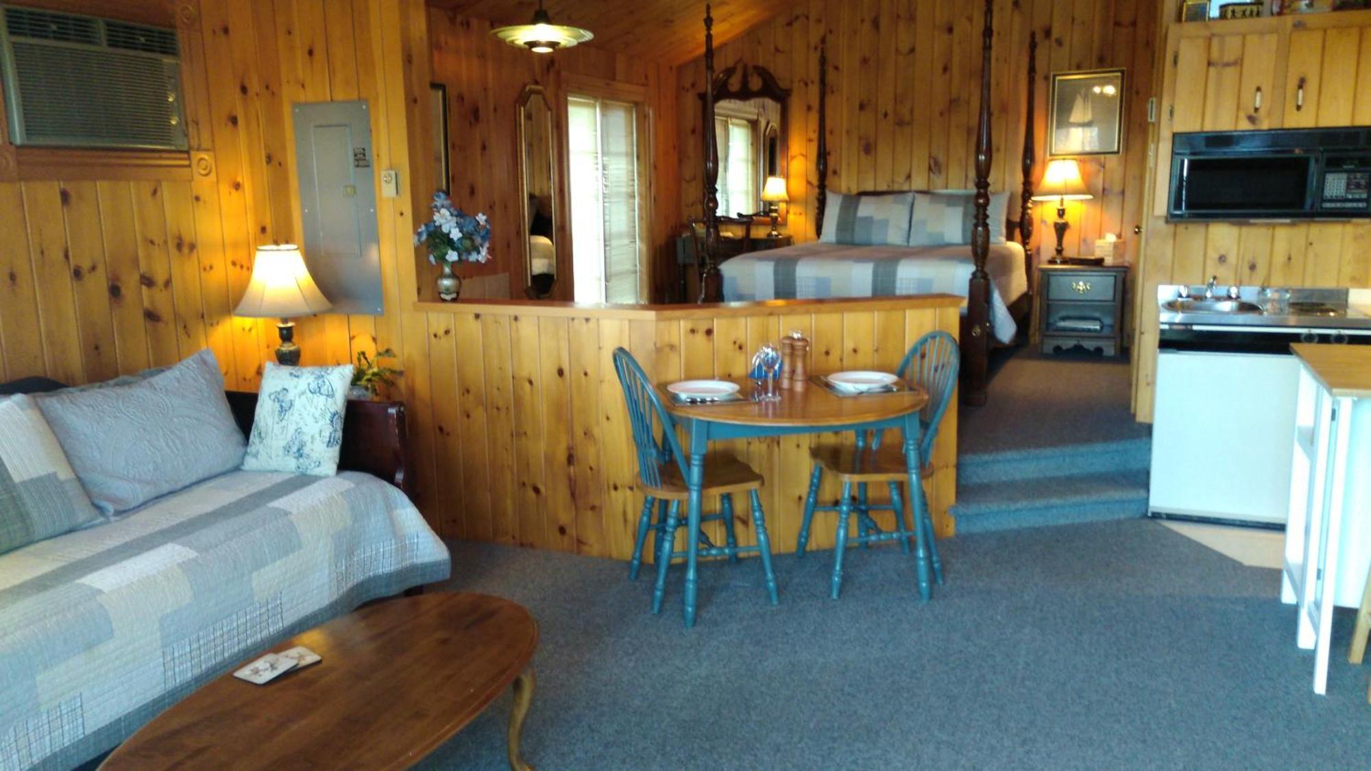 Amherst Shore Country Inn Lorneville Exterior photo